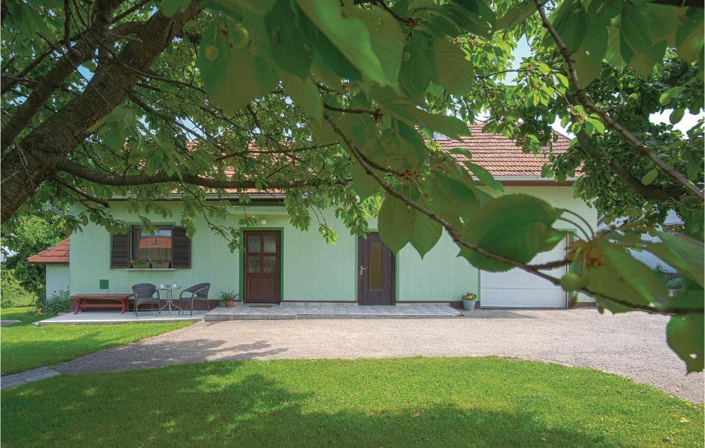 Stunning Home In Strigova With 2 Bedrooms And Wifi