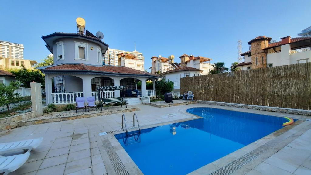Suud Villa