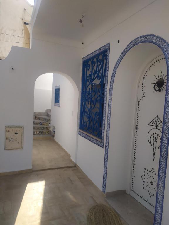 Maison Bleu