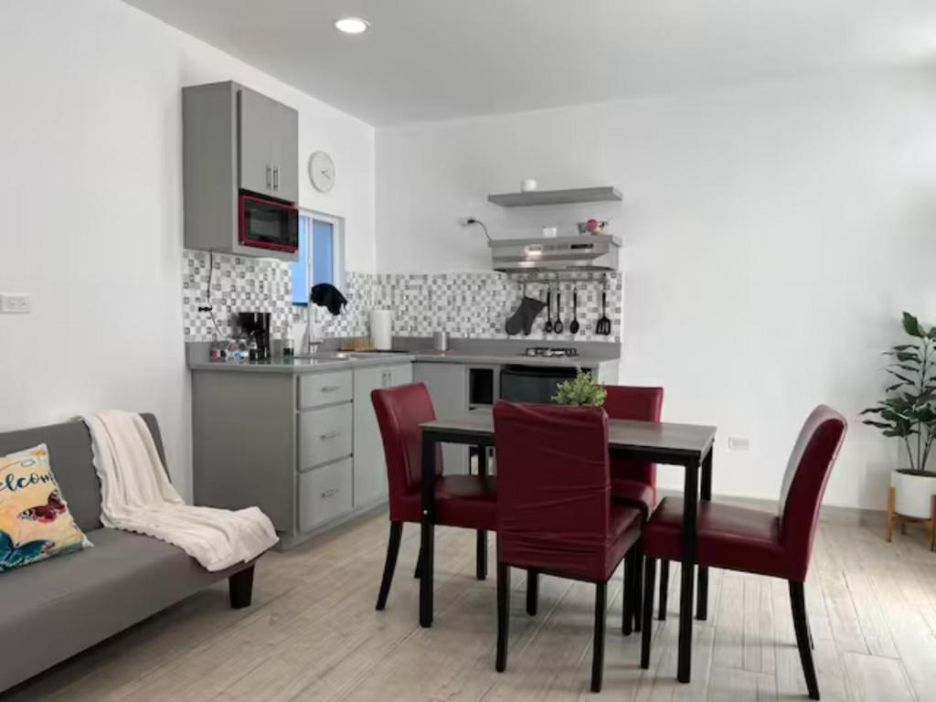 Las Mariposas Mini Suites