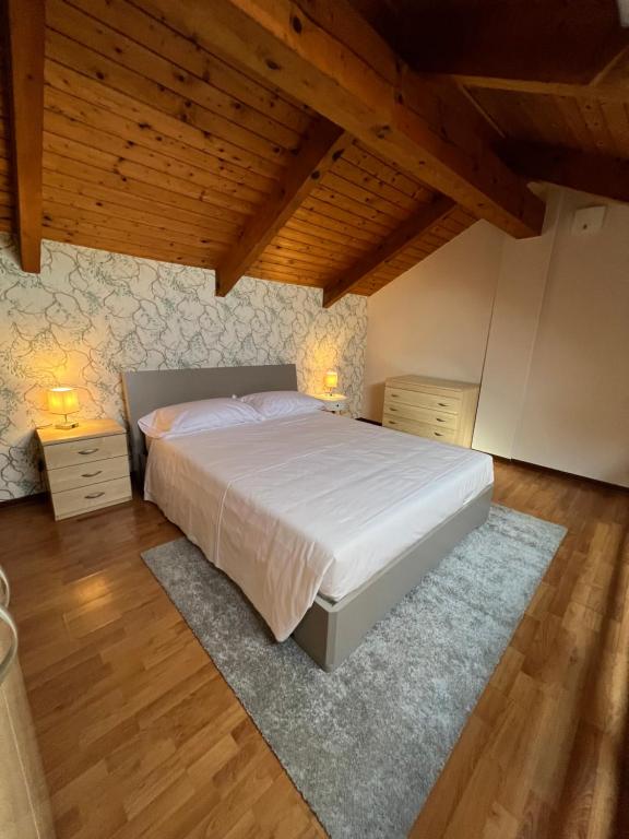 V HOME
