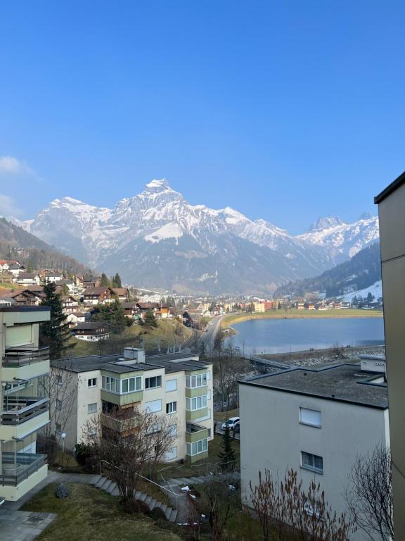 Wunderstay Alpine 401 Chic Studio with Mountain view