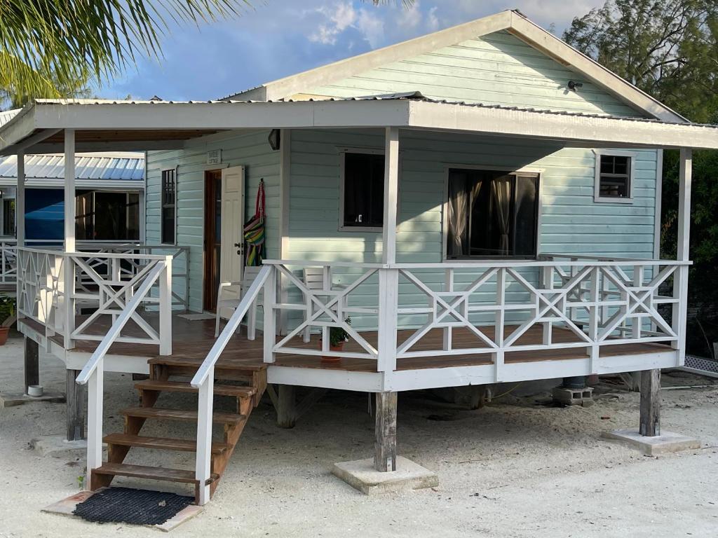 Hidden Treasure Vacation Home Blue Bay Cottage