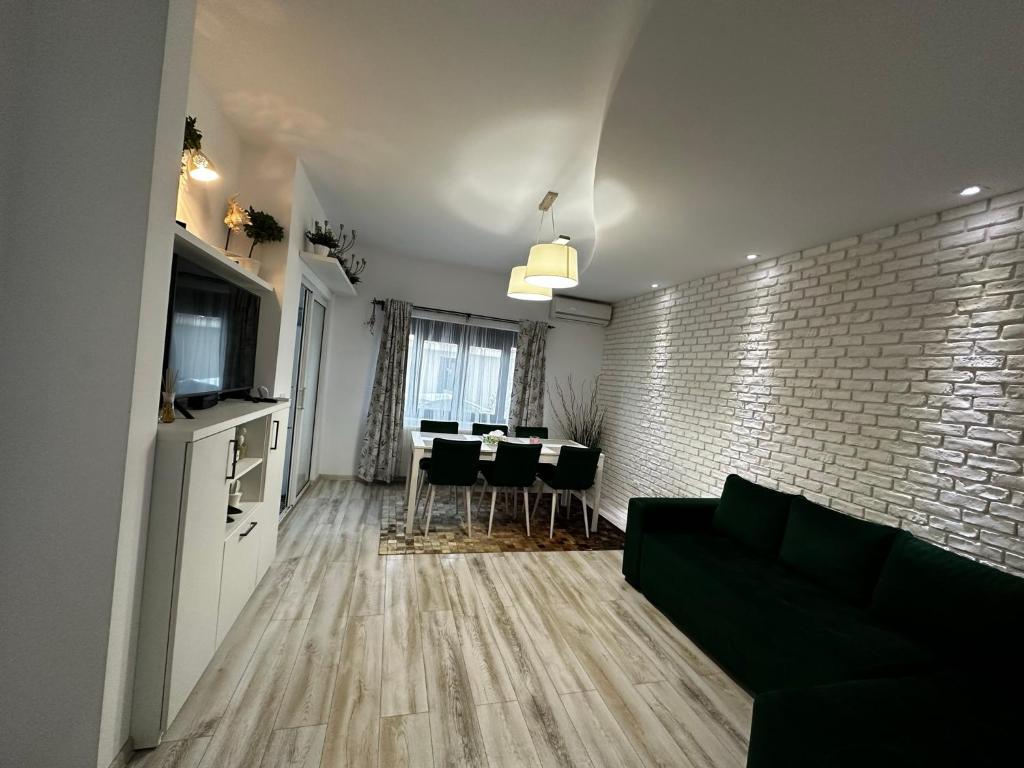 MG Mamaia North Villa