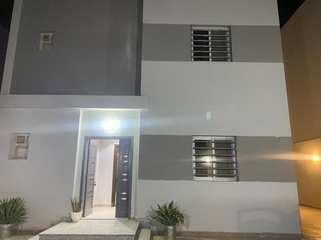 Riyadh Salman Villa فيلا