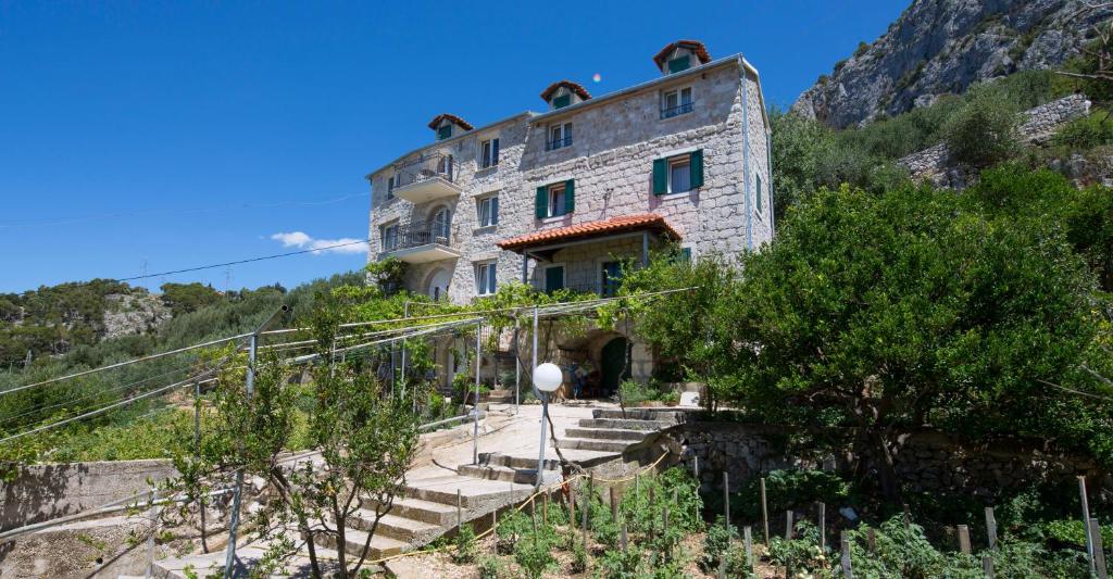 Villa Radalj