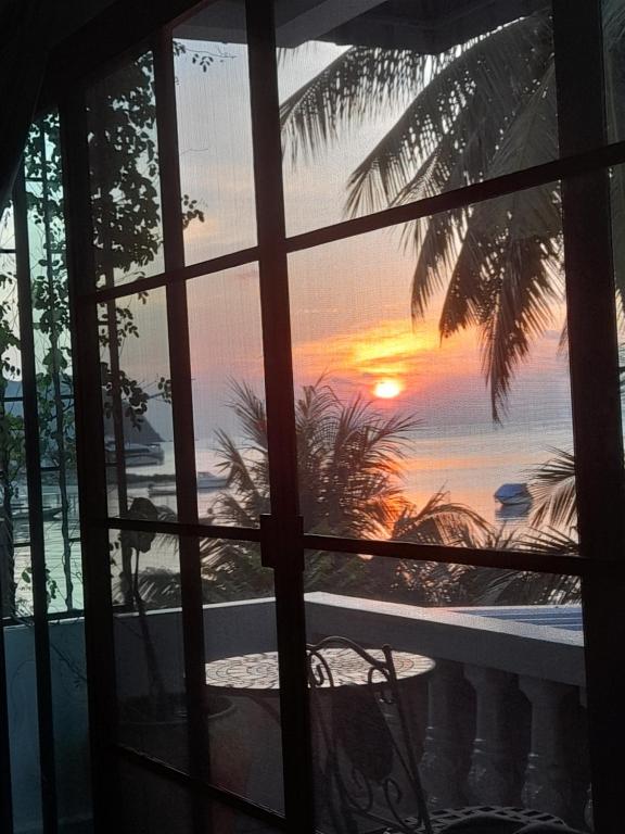 Tea Moon Beach House