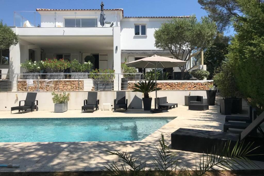 "LES ALIZES" Côté PISCINE PROCHE BORD DE MER