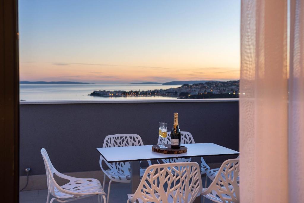 Villa Luxury HERMES - Heated Pool, Jacuzzi, Elevator