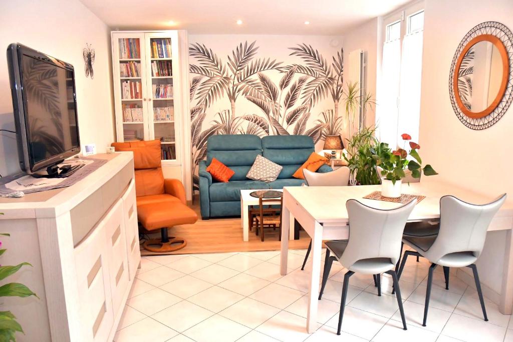Lovely 2 Bedroom House Close to Paris, Airports and Disneyland - LAGNY SUR MARNE