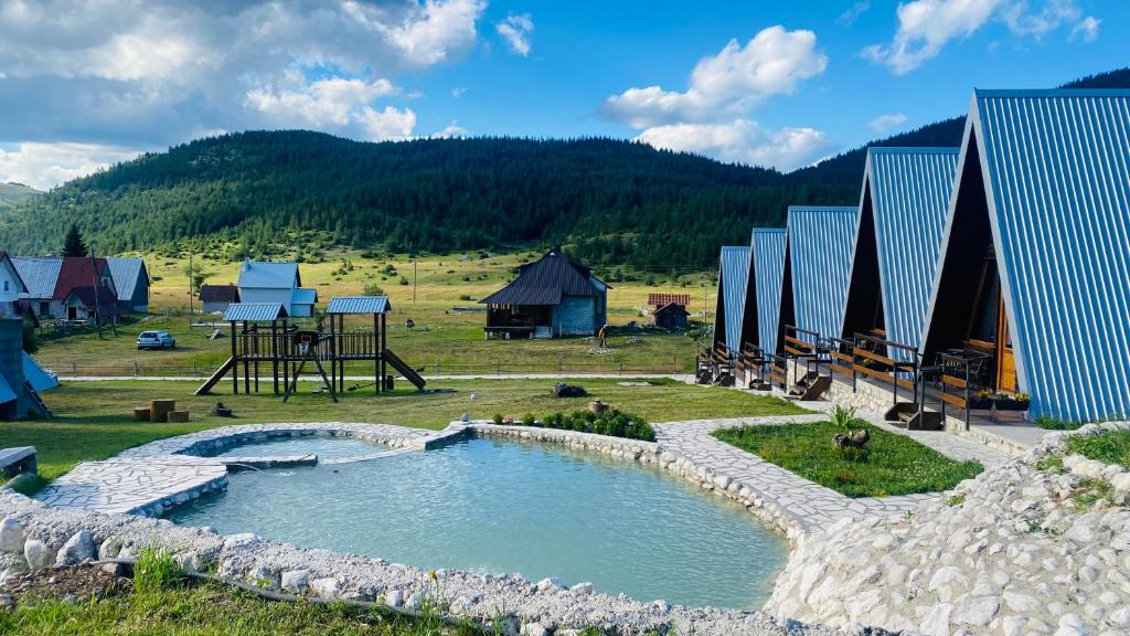 Eco Village Pavlovic
