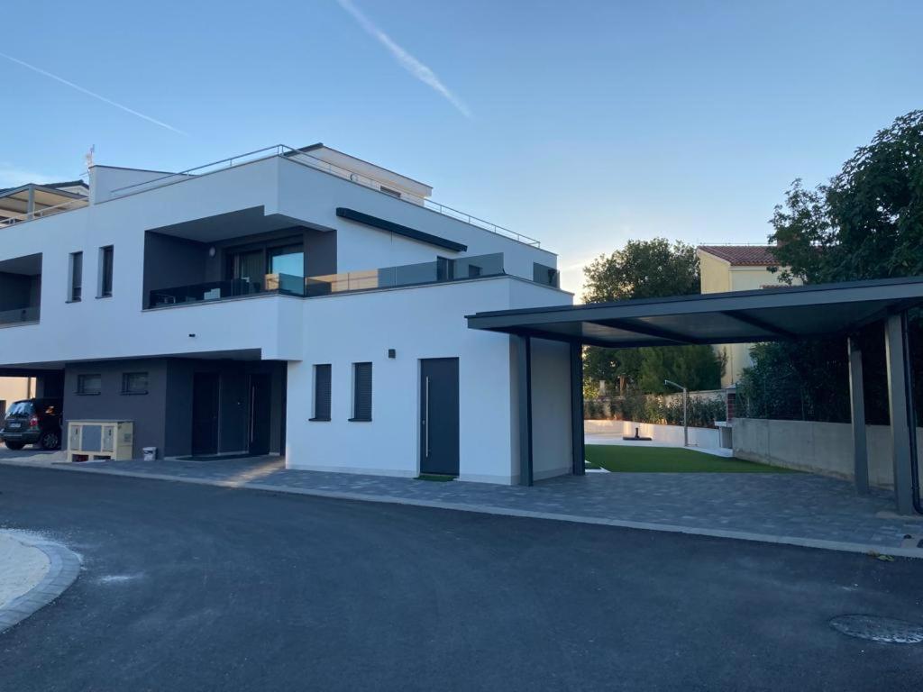 Villa JOKA