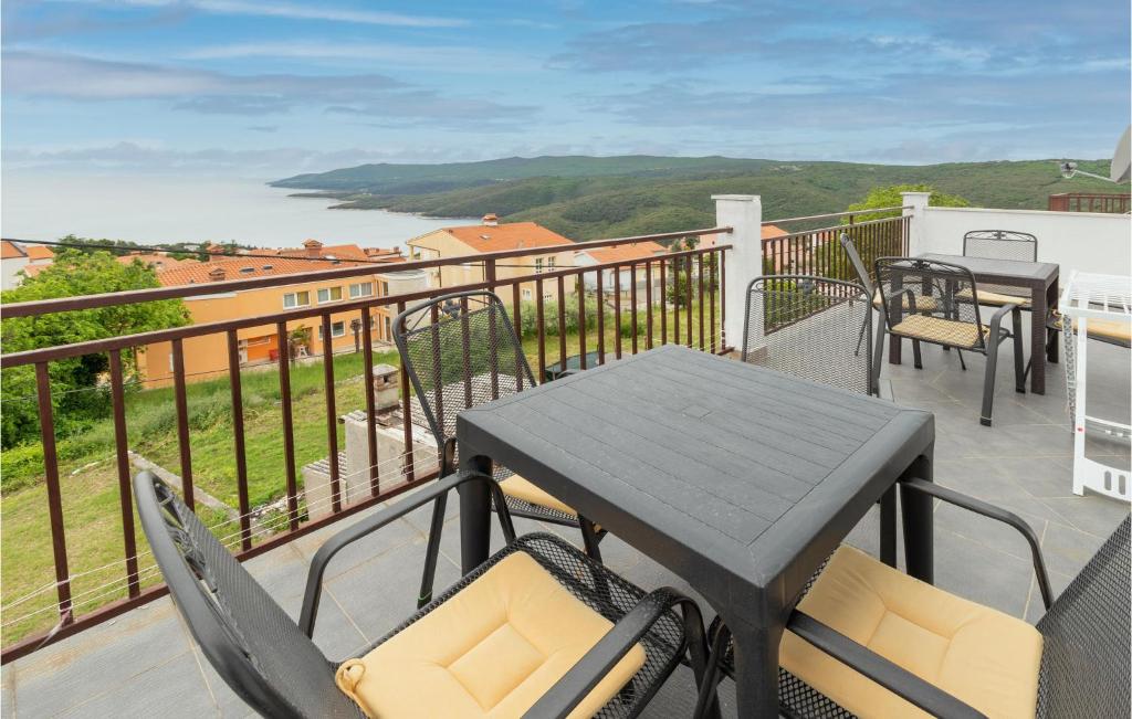 Nice Home In Rabac With 3 Bedrooms And Wifi