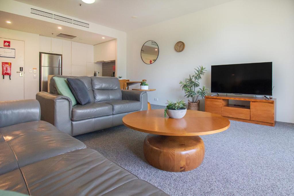 325 Harbour Apartment