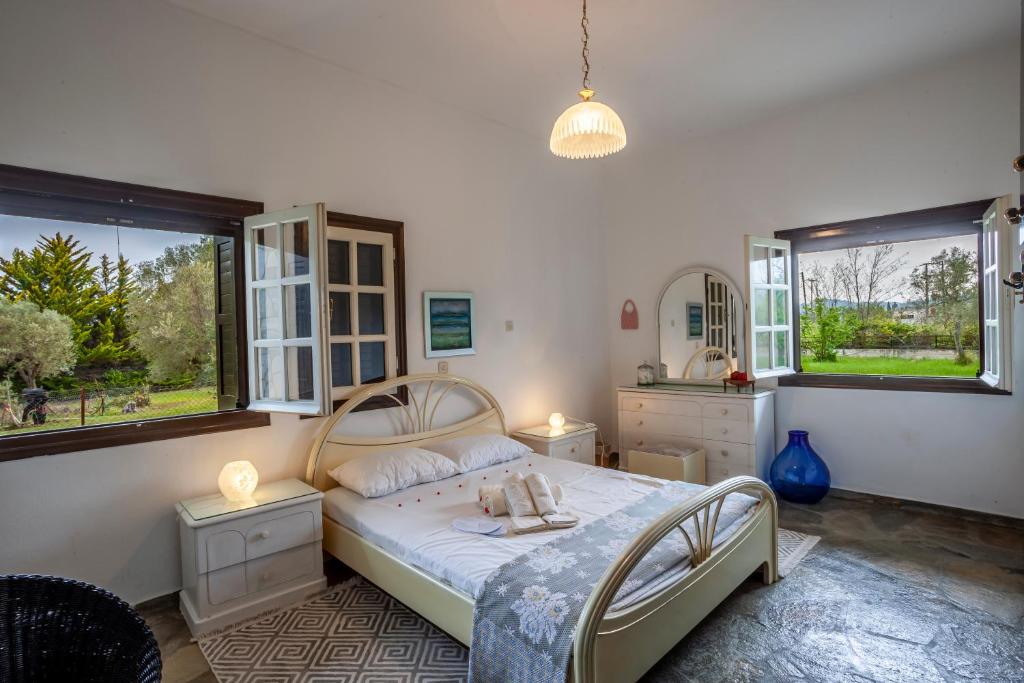 Lenio Traditional Country House