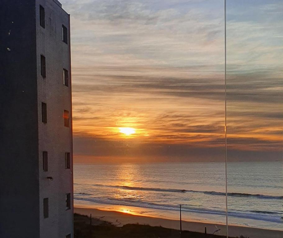 Apto Resort Cambuhy frente Mar até 6 pessoas