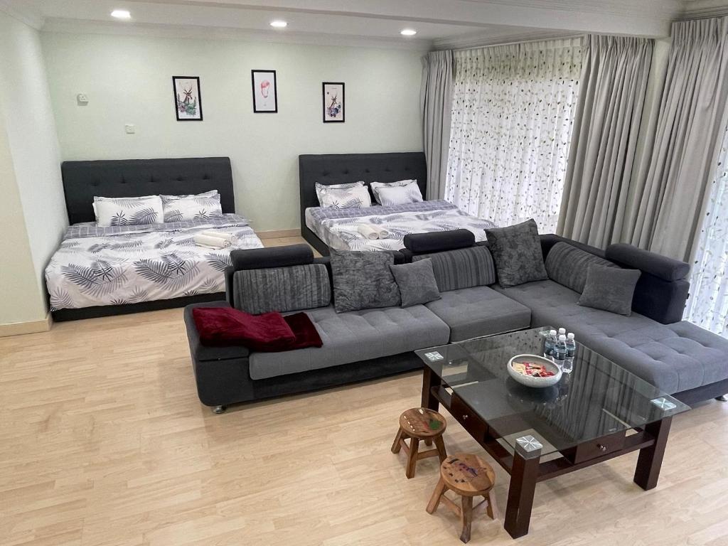 EquatorialHillResort SunsetView 10Min Popular FARM