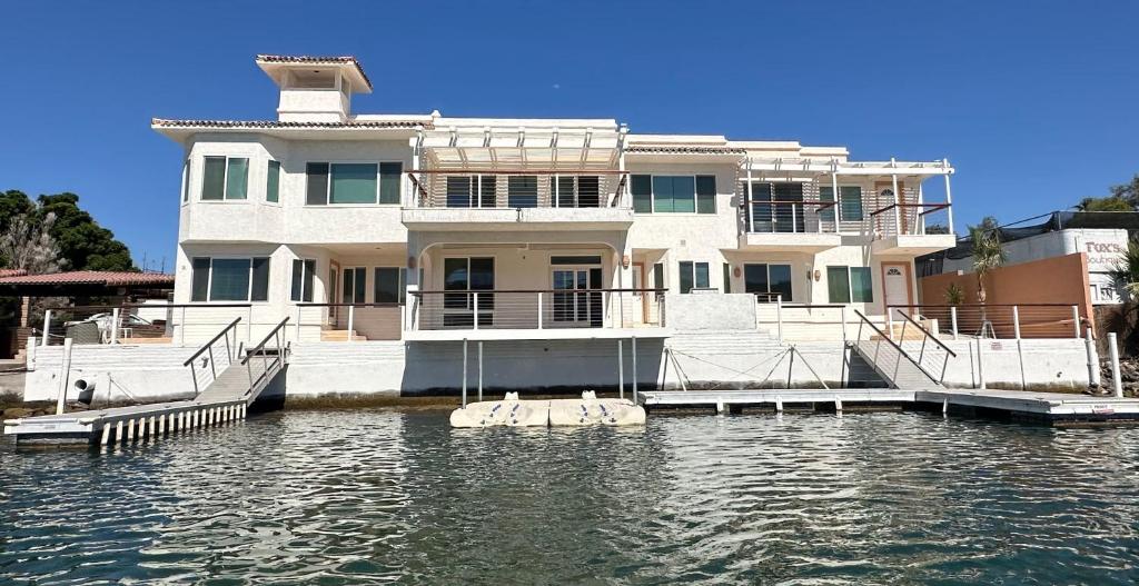 Fox River House
