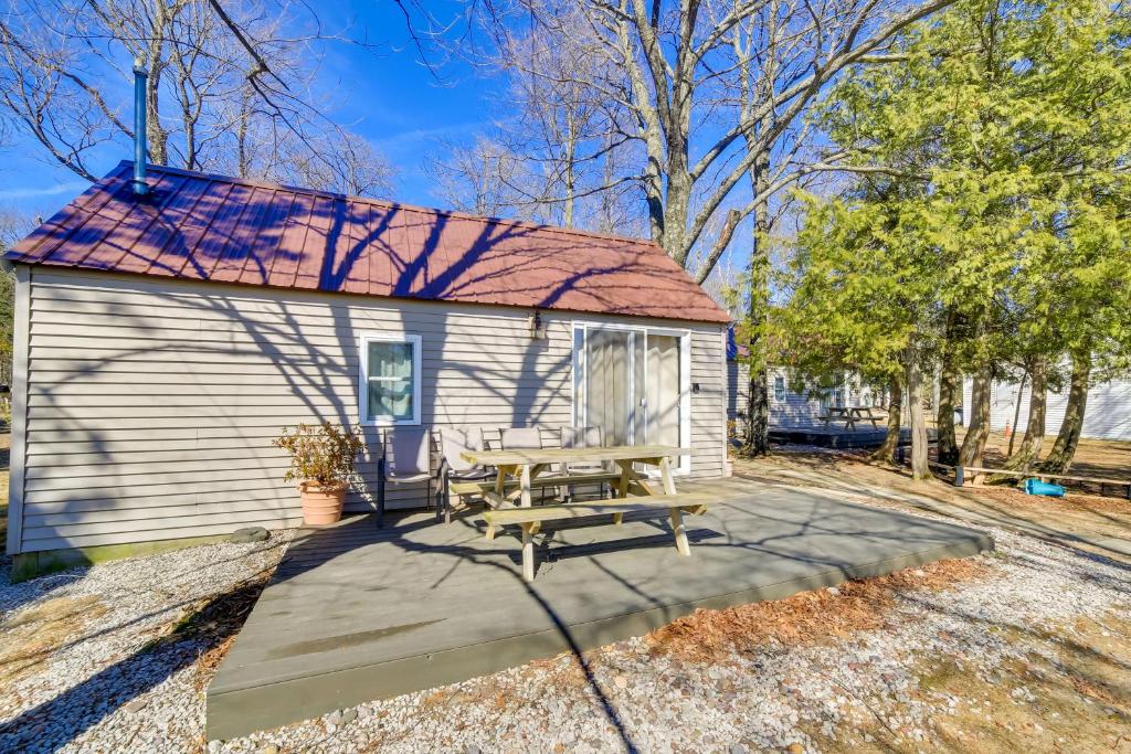 Newberry Vacation Rental with Muskallonge Lake Views